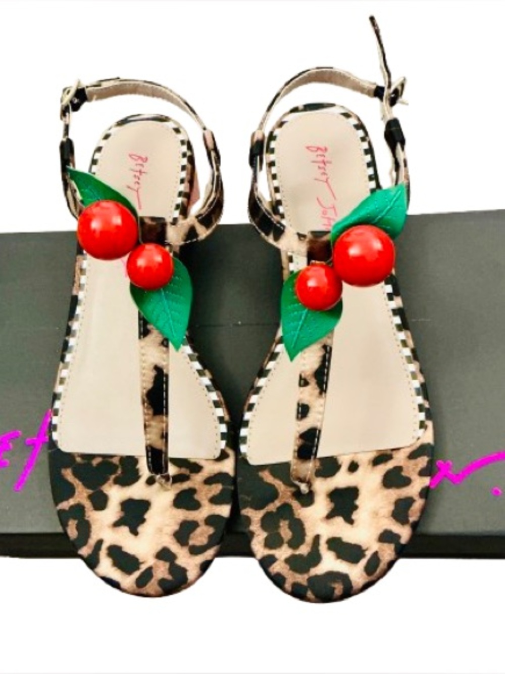 NWT Betsey Johnson, ASBURY LEOPARD sandals!